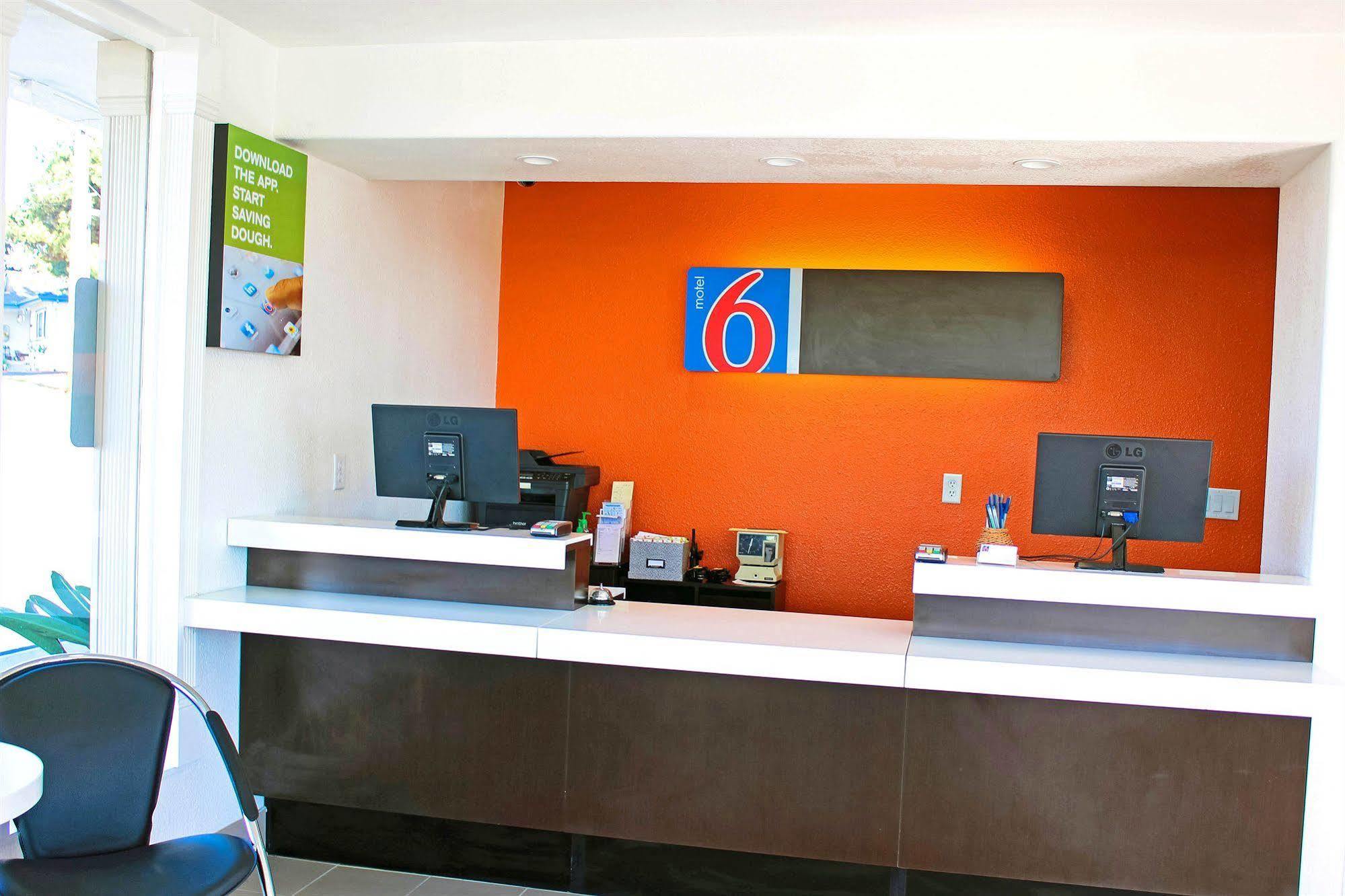 Motel 6-Vista, Ca Ngoại thất bức ảnh
