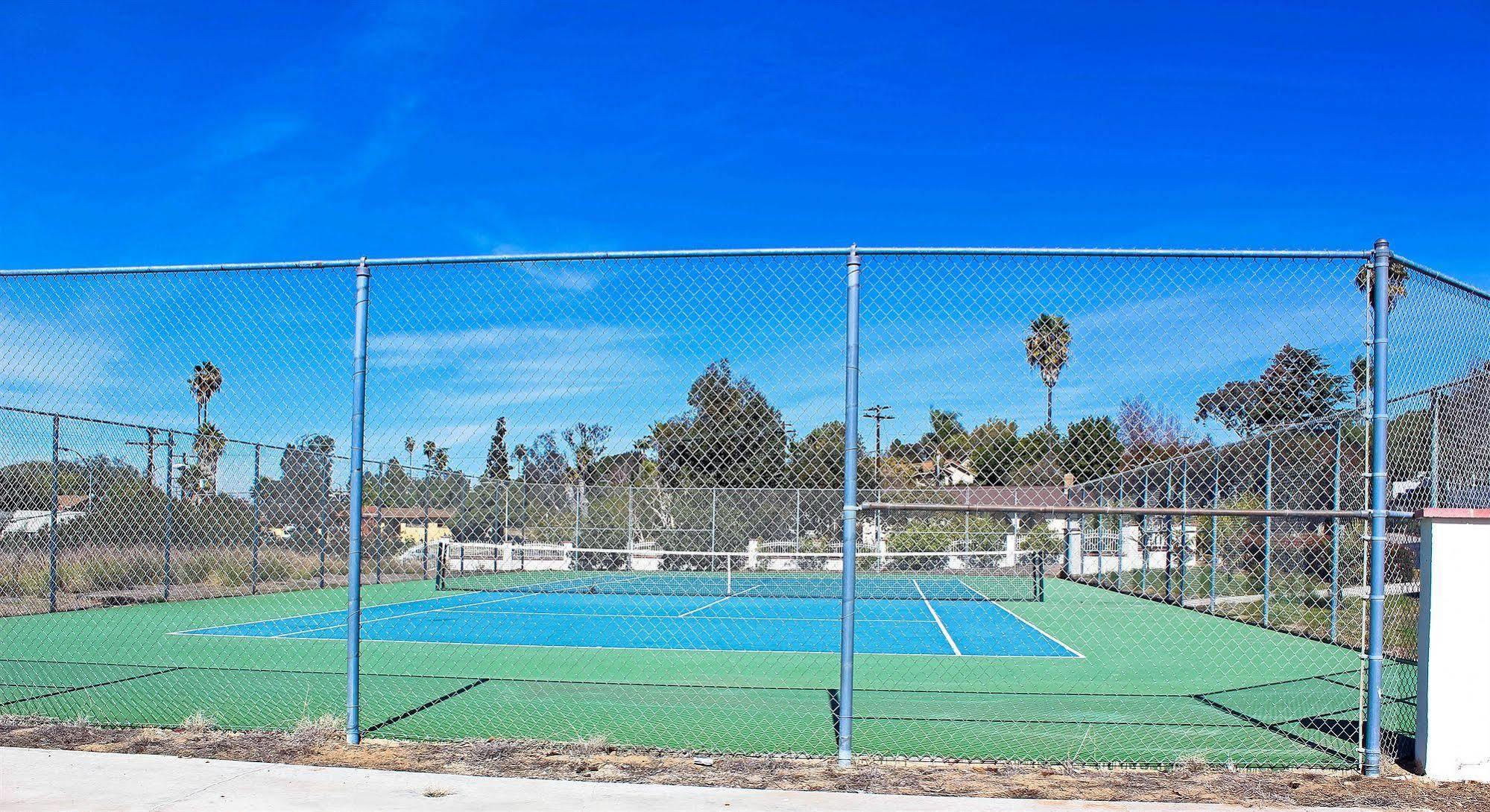Motel 6-Vista, Ca Ngoại thất bức ảnh