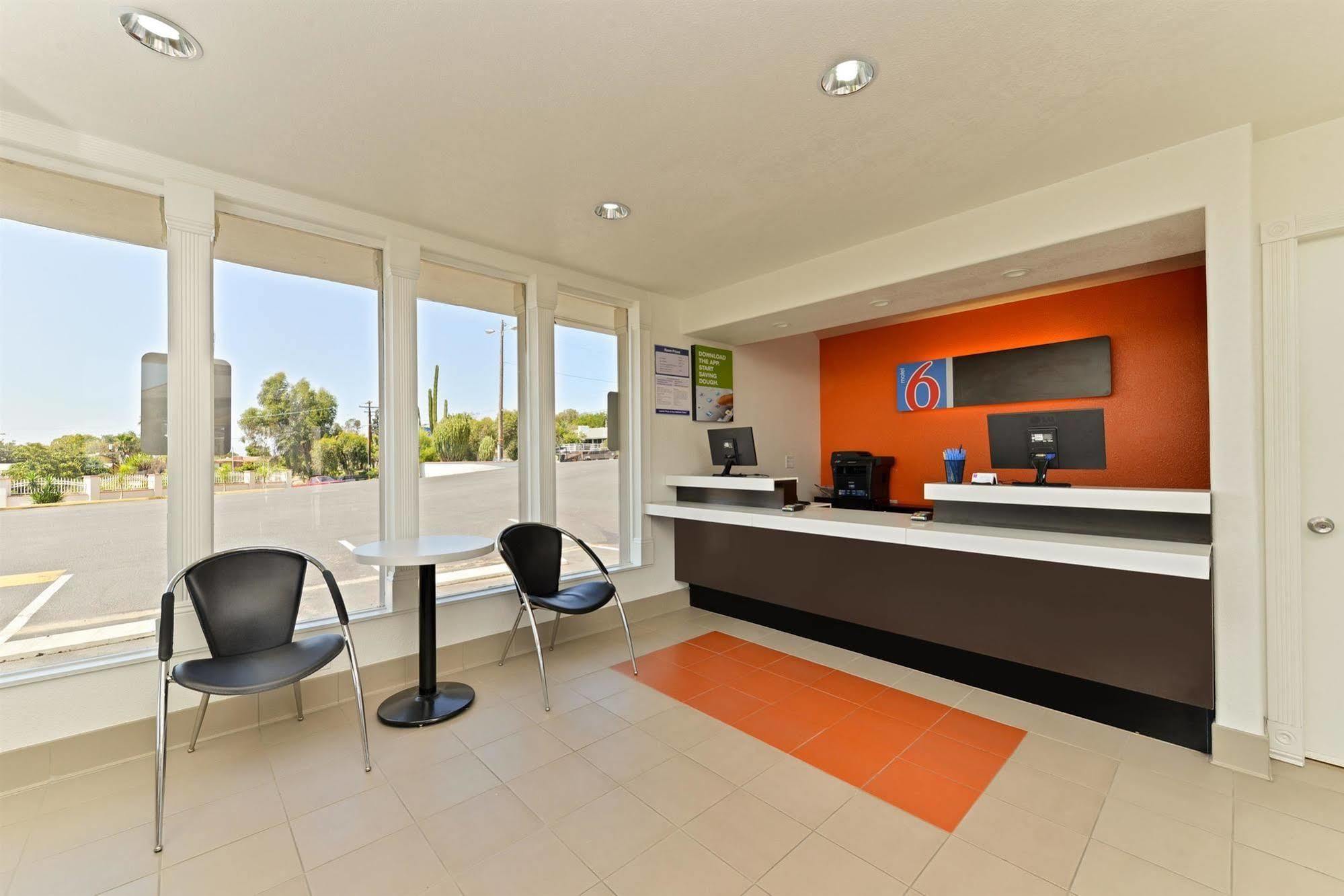 Motel 6-Vista, Ca Ngoại thất bức ảnh