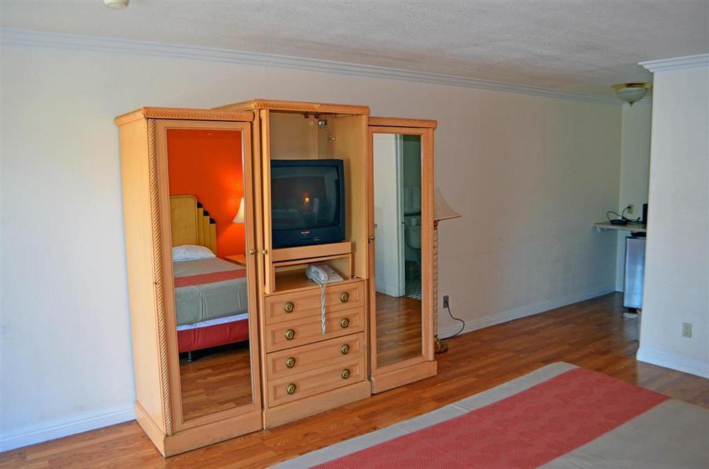 Motel 6-Vista, Ca Phòng bức ảnh